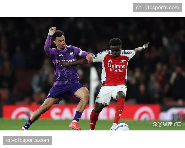 实时：萨卡伤退，阿森纳锋线再遭打击，特罗萨德替补登场