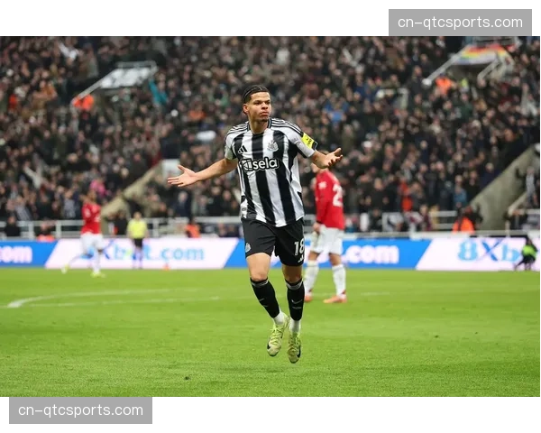 人物：替补奇兵——墨西哥大学生球员桑切斯在世界杯上一战成名